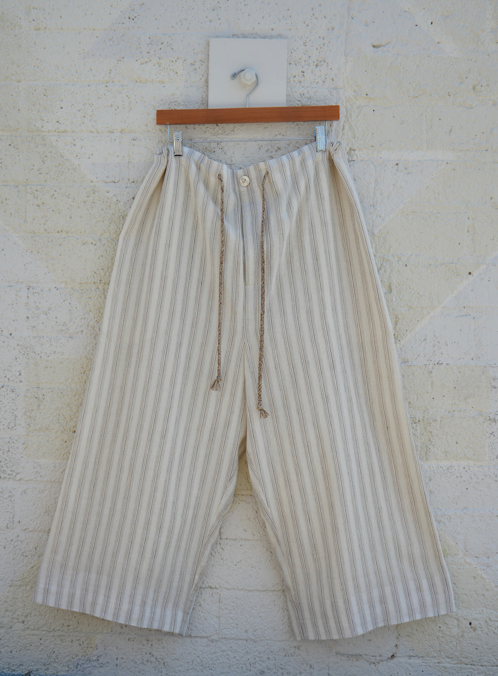 CREAM STRIPED DRAWSTRING PANT