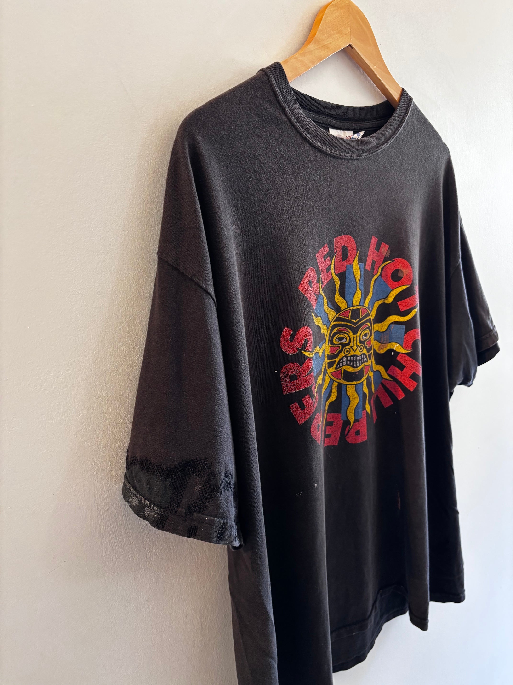 Vintage Red Hot Chili Peppers 2003 Tour Bootleg Tee